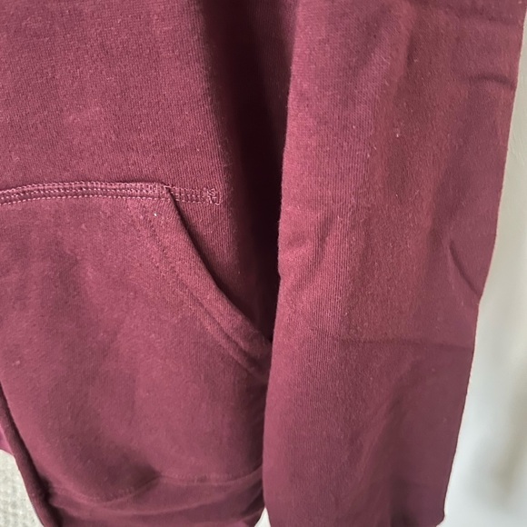 Virginia Tech Embroiled Zip Up Hoodie Jacket and T-Shirt - Picture 3 of 10